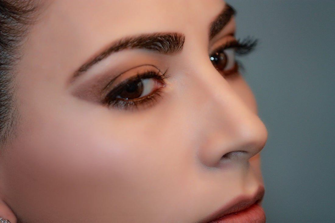 Should you apply foundation or concealer first - Alayne Curtiss Bridal Beauty