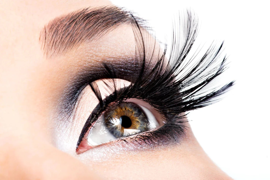 Wedding Eye Makeup: The Best Waterproof Eyeliner For Waterline And How To Apply - Alayne Curtiss Bridal Beauty